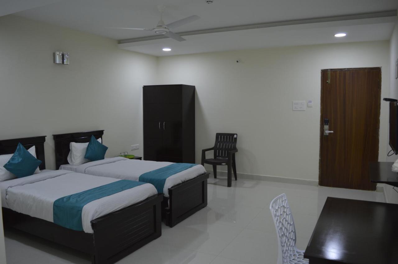 Hotel Virat Inn Hyderabad Exterior photo